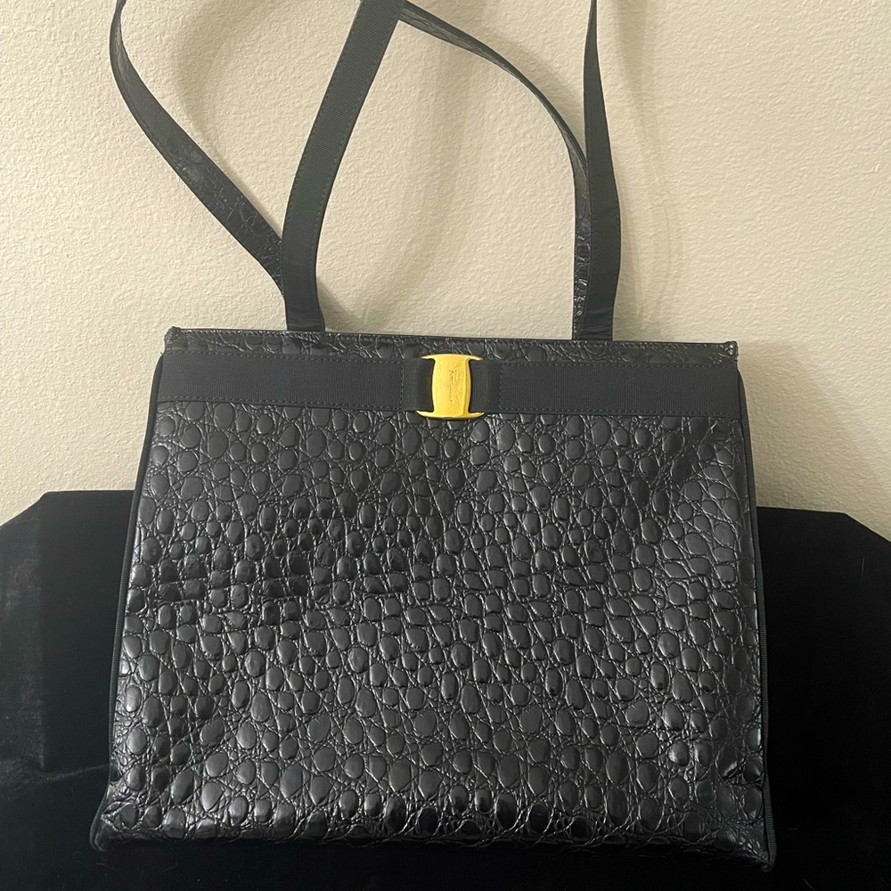 Authentic Salvatore Ferragamo Tote Bag- Vala Fitting black leather